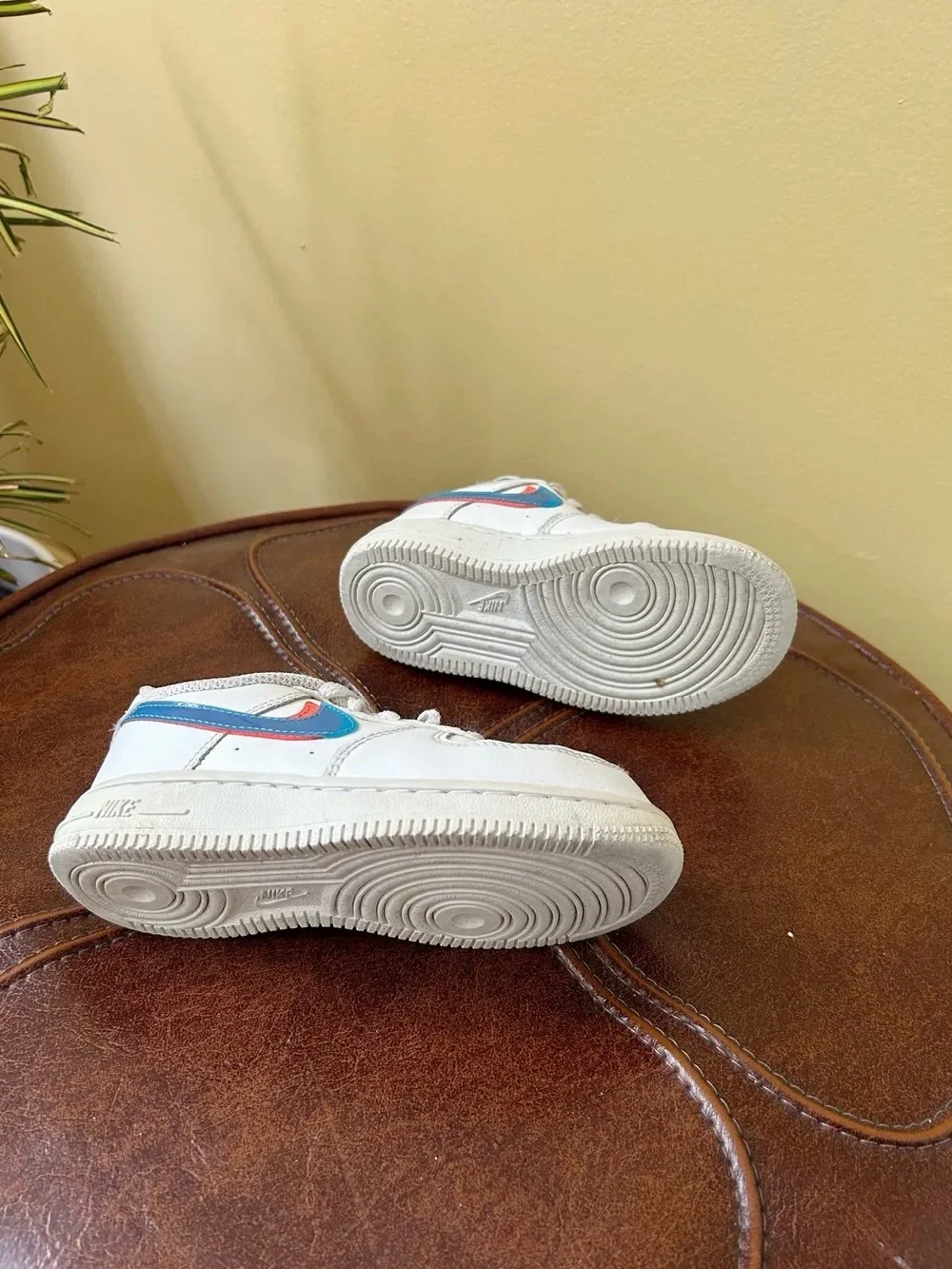 Nike Air Force Low 1s in 3D glasses